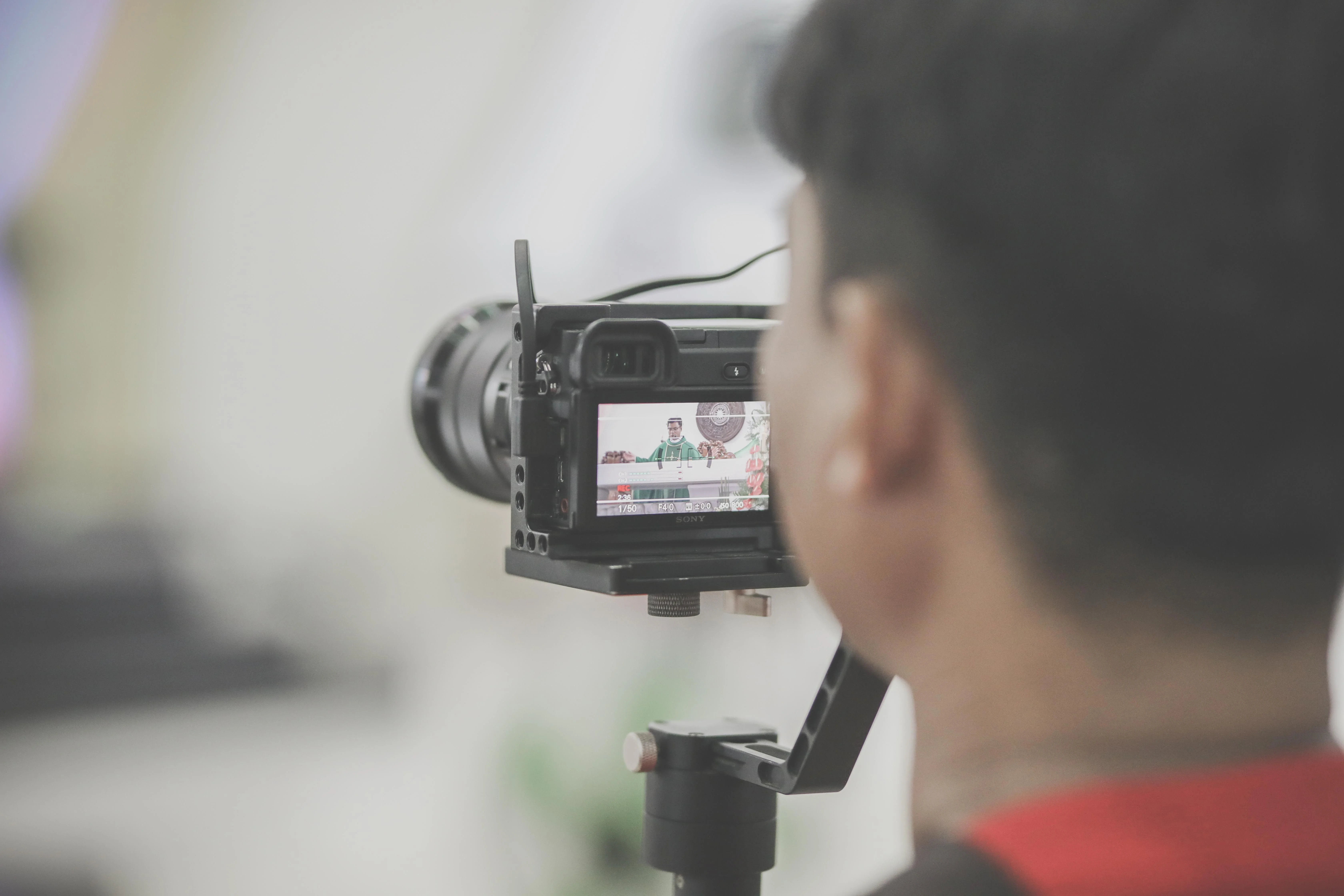 Candela Produções: a jornada de Ceci Alves com o empreendedorismo